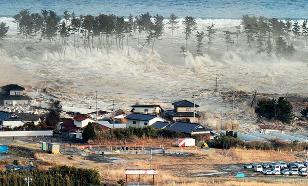 Images of Tsunami